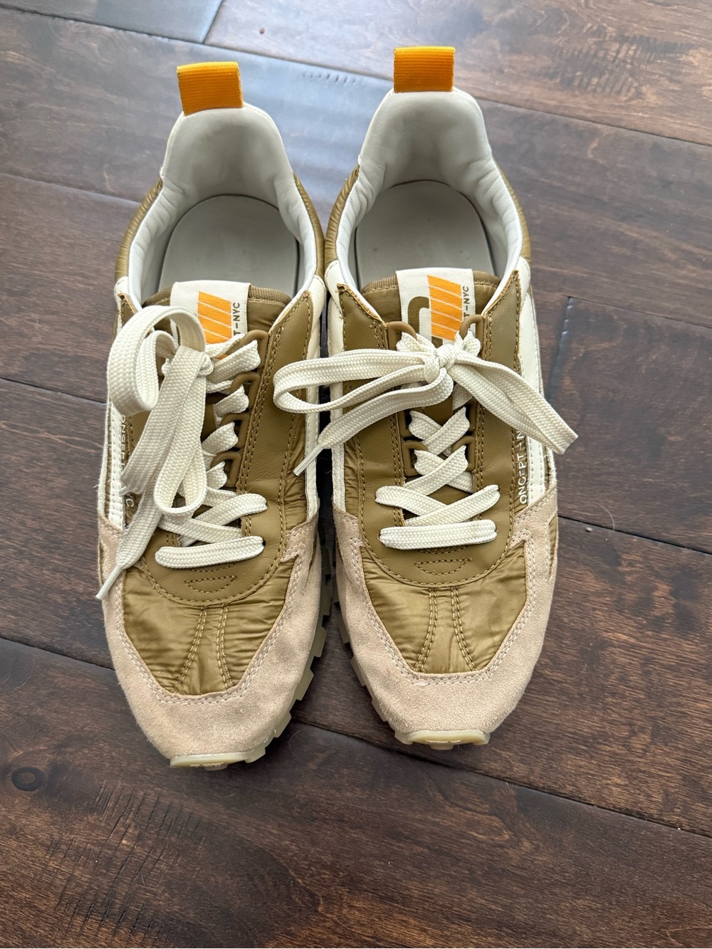 Oncept Toronto Sneakers - Picture 6 of 12